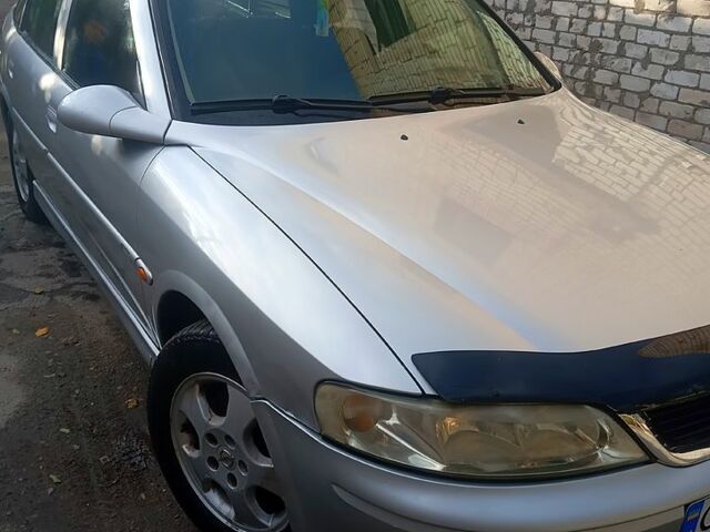 Серый Опель Вектра, объемом двигателя 1.8 л и пробегом 0 тыс. км за 2500 $, фото 10 на Automoto.ua