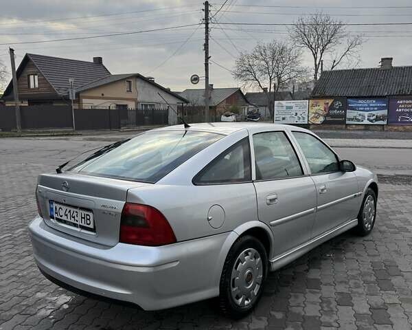 Серый Опель Вектра, объемом двигателя 1.8 л и пробегом 246 тыс. км за 3500 $, фото 3 на Automoto.ua