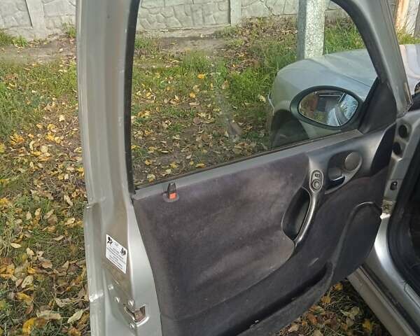 Серый Опель Вектра, объемом двигателя 1.8 л и пробегом 315 тыс. км за 2900 $, фото 12 на Automoto.ua