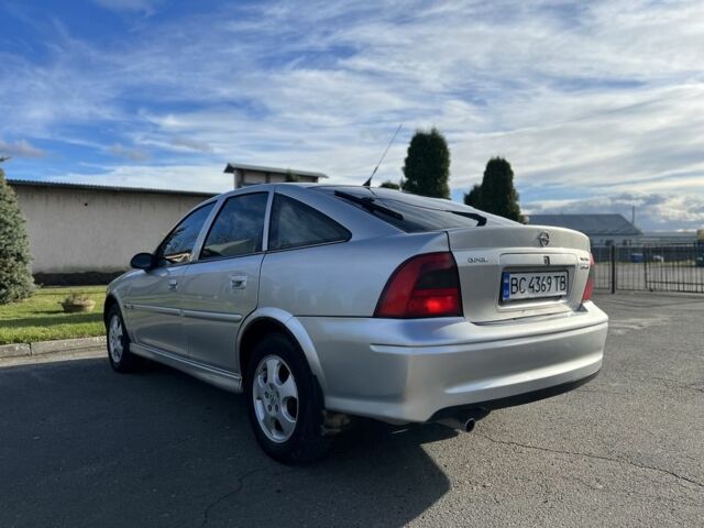 Опель Вектра 2000 в Жовкве на Automoto.ua Серый Опель Вектра, объемом двигателя 2 л и пробегом 240 тыс. км за 1999 $, фото 6 на Automoto.ua