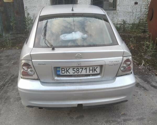 Сірий Опель Вектра, об'ємом двигуна 2 л та пробігом 300 тис. км за 1750 $, фото 1 на Automoto.ua