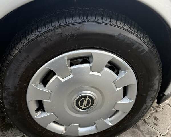 Серый Опель Вектра, объемом двигателя 1.8 л и пробегом 246 тыс. км за 3500 $, фото 8 на Automoto.ua