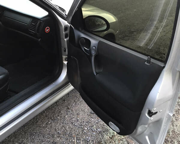 Серый Опель Вектра, объемом двигателя 1.8 л и пробегом 267 тыс. км за 3400 $, фото 11 на Automoto.ua