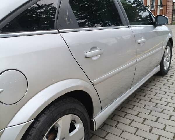 Сірий Опель Вектра, об'ємом двигуна 2.17 л та пробігом 340 тис. км за 2950 $, фото 6 на Automoto.ua