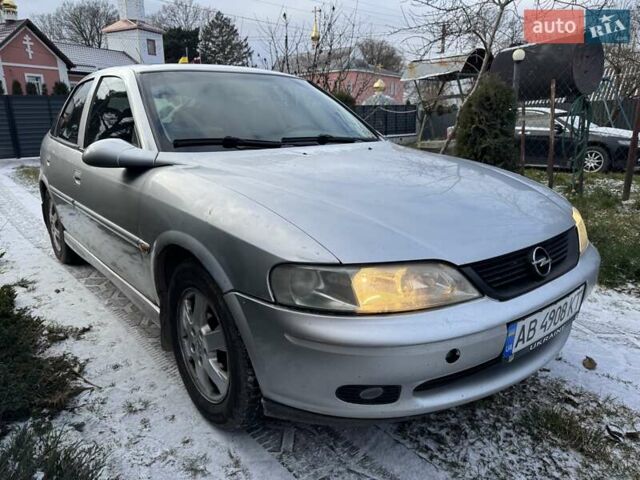 Сірий Опель Вектра, об'ємом двигуна 1.6 л та пробігом 283 тис. км за 2800 $, фото 2 на Automoto.ua