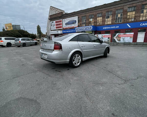 Опель Вектра 2002 в Кременчуге на Automoto.ua Серый Опель Вектра, объемом двигателя 2.2 л и пробегом 329 тыс. км за 4300 $, фото 14 на Automoto.ua