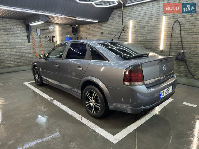 Серый Опель Вектра, объемом двигателя 2.2 л и пробегом 320 тыс. км за 4000 $, фото 5 на Automoto.ua