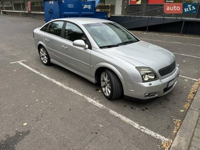 Серый Опель Вектра, объемом двигателя 2 л и пробегом 290 тыс. км за 5000 $, фото 2 на Automoto.ua