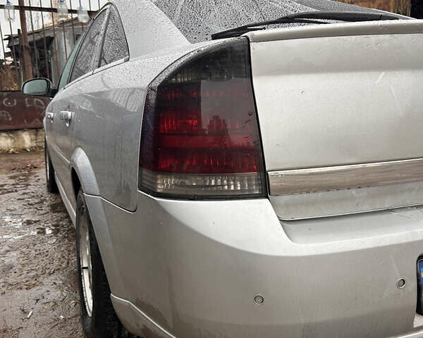 Опель Вектра 2003 в Луцке на Automoto.ua Серый Опель Вектра, объемом двигателя 2.2 л и пробегом 329 тыс. км за 2900 $, фото 6 на Automoto.ua