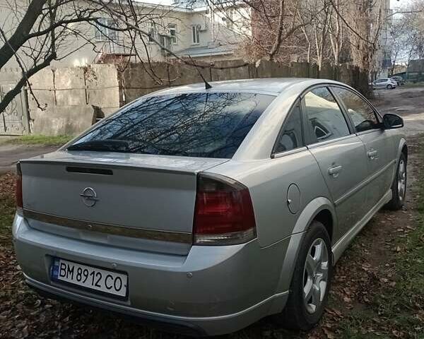 Серый Опель Вектра, объемом двигателя 2.2 л и пробегом 253 тыс. км за 5500 $, фото 4 на Automoto.ua