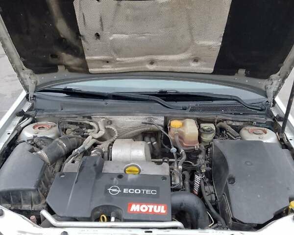 Сірий Опель Вектра, об'ємом двигуна 2.17 л та пробігом 315 тис. км за 4500 $, фото 6 на Automoto.ua