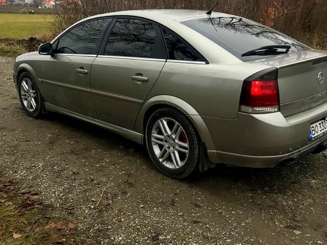 Сірий Опель Вектра, об'ємом двигуна 2.2 л та пробігом 350 тис. км за 3900 $, фото 4 на Automoto.ua