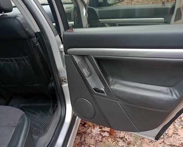 Серый Опель Вектра, объемом двигателя 2.2 л и пробегом 253 тыс. км за 5500 $, фото 19 на Automoto.ua