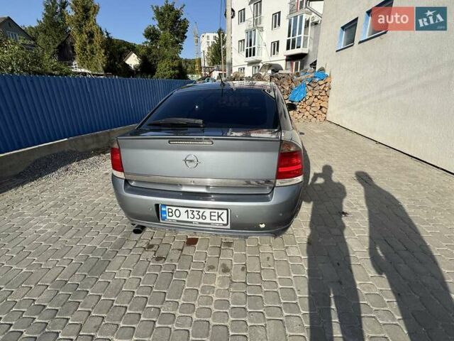 Серый Опель Вектра, объемом двигателя 1.8 л и пробегом 295 тыс. км за 3600 $, фото 2 на Automoto.ua