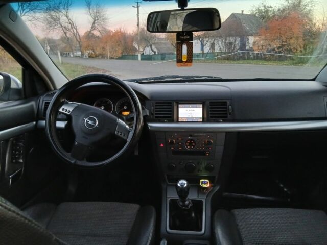 Серый Опель Вектра, объемом двигателя 2.2 л и пробегом 278 тыс. км за 4800 $, фото 11 на Automoto.ua