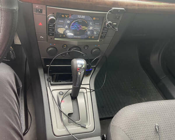 Серый Опель Вектра, объемом двигателя 2.2 л и пробегом 360 тыс. км за 3499 $, фото 7 на Automoto.ua