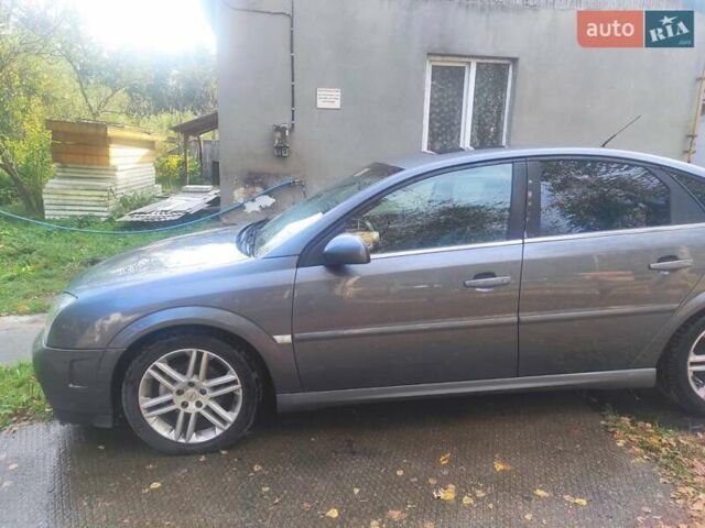 Серый Опель Вектра, объемом двигателя 2.17 л и пробегом 305 тыс. км за 3800 $, фото 1 на Automoto.ua