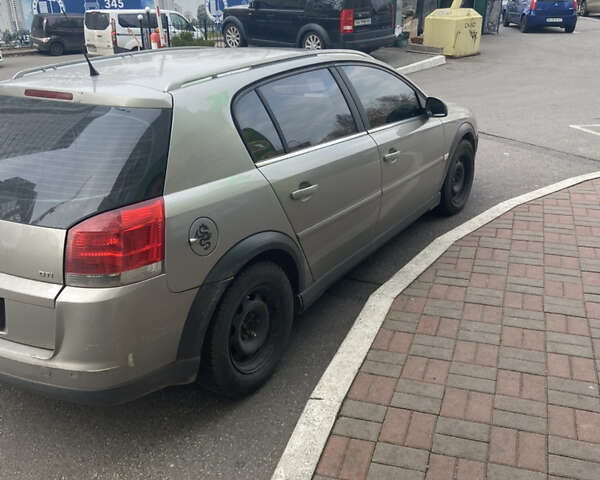 Серый Опель Вектра, объемом двигателя 2.2 л и пробегом 360 тыс. км за 3499 $, фото 3 на Automoto.ua