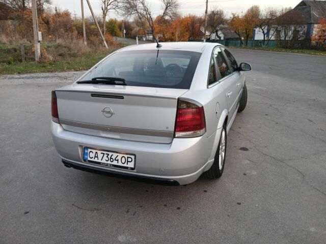 Серый Опель Вектра, объемом двигателя 2.2 л и пробегом 278 тыс. км за 4800 $, фото 7 на Automoto.ua