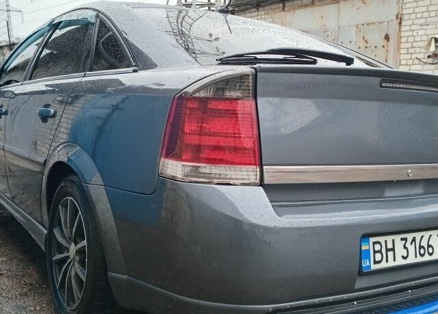 Серый Опель Вектра, объемом двигателя 2.2 л и пробегом 247 тыс. км за 3500 $, фото 3 на Automoto.ua