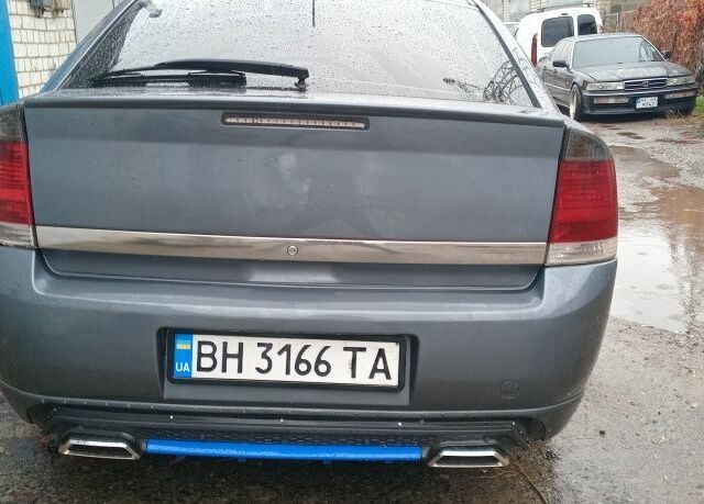 Серый Опель Вектра, объемом двигателя 2.2 л и пробегом 247 тыс. км за 3500 $, фото 5 на Automoto.ua