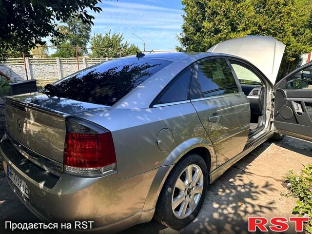 Серый Опель Вектра, объемом двигателя 1.8 л и пробегом 259 тыс. км за 3600 $, фото 1 на Automoto.ua