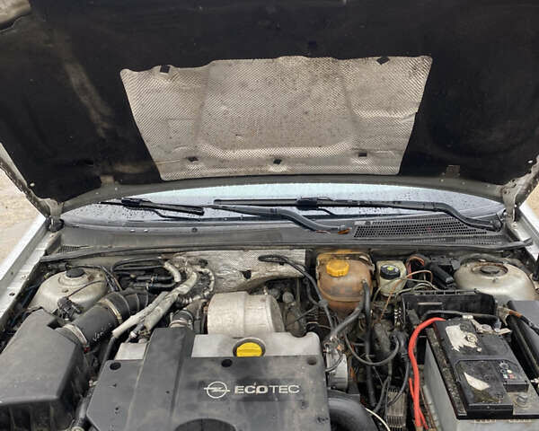 Опель Вектра 2003 в Луцке на Automoto.ua Серый Опель Вектра, объемом двигателя 2.2 л и пробегом 329 тыс. км за 2900 $, фото 14 на Automoto.ua