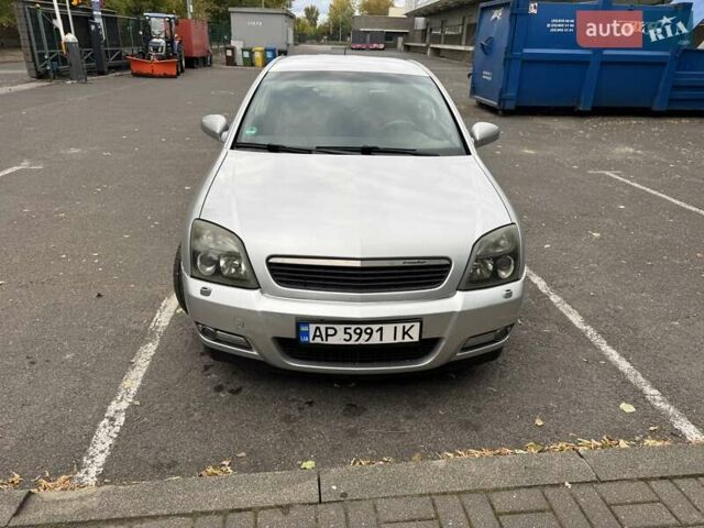 Серый Опель Вектра, объемом двигателя 2 л и пробегом 290 тыс. км за 5000 $, фото 1 на Automoto.ua