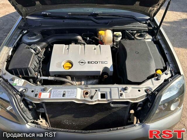 Серый Опель Вектра, объемом двигателя 1.8 л и пробегом 259 тыс. км за 3600 $, фото 8 на Automoto.ua