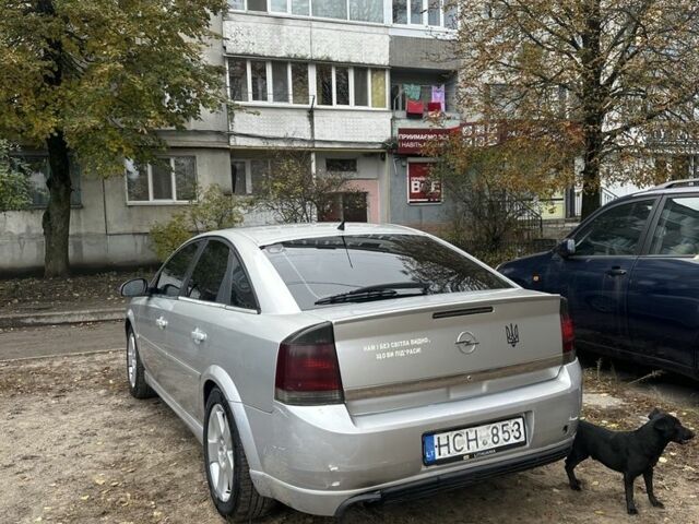 Серый Опель Вектра, объемом двигателя 2.2 л и пробегом 400 тыс. км за 2500 $, фото 1 на Automoto.ua