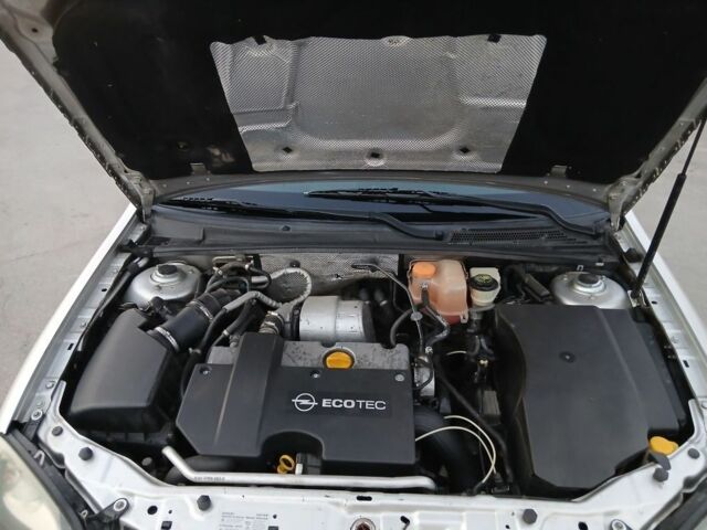 Серый Опель Вектра, объемом двигателя 2.2 л и пробегом 278 тыс. км за 4800 $, фото 15 на Automoto.ua