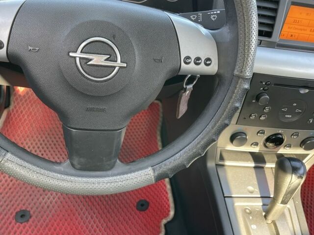 Серый Опель Вектра, объемом двигателя 2.2 л и пробегом 350 тыс. км за 4300 $, фото 7 на Automoto.ua