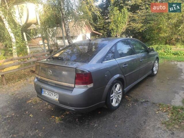 Серый Опель Вектра, объемом двигателя 2.17 л и пробегом 305 тыс. км за 3800 $, фото 3 на Automoto.ua