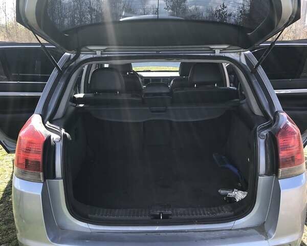 Серый Опель Вектра, объемом двигателя 1.91 л и пробегом 385 тыс. км за 3600 $, фото 15 на Automoto.ua