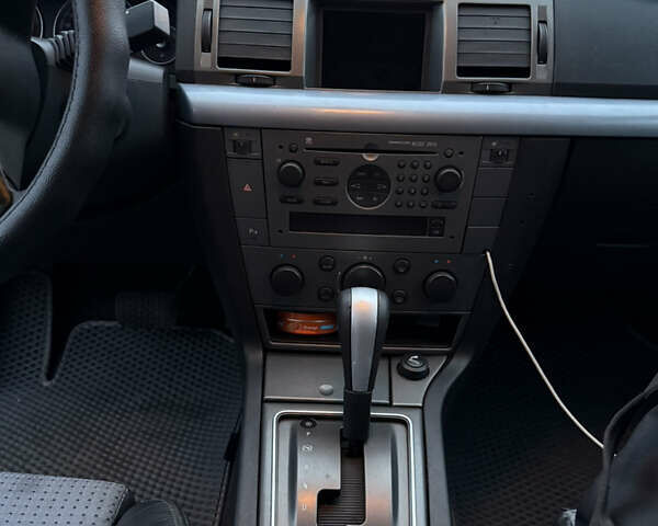 Серый Опель Вектра, объемом двигателя 2.17 л и пробегом 226 тыс. км за 5000 $, фото 10 на Automoto.ua