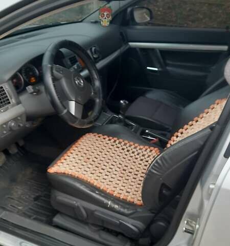 Серый Опель Вектра, объемом двигателя 1.91 л и пробегом 371 тыс. км за 5800 $, фото 16 на Automoto.ua