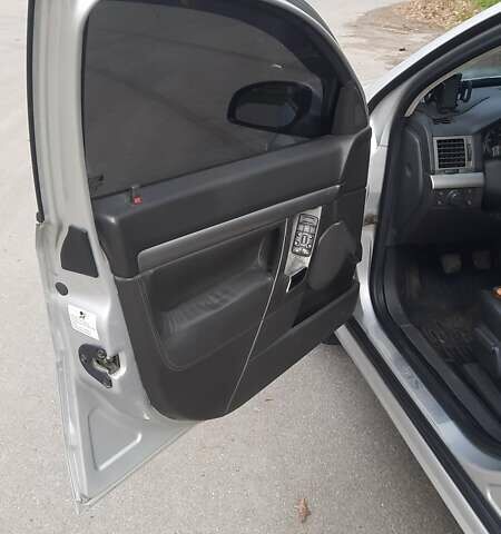 Серый Опель Вектра, объемом двигателя 1.91 л и пробегом 371 тыс. км за 5800 $, фото 17 на Automoto.ua