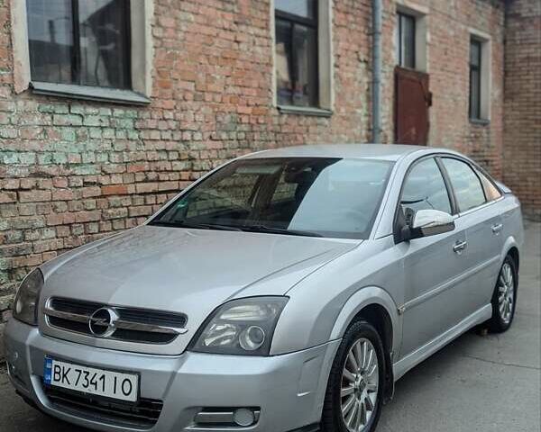 Опель Вектра 2004 у Рівному на Automoto.ua Сірий Опель Вектра, об'ємом двигуна 2.2 л та пробігом 244 тис. км за 2800 $, фото 4 на Automoto.ua