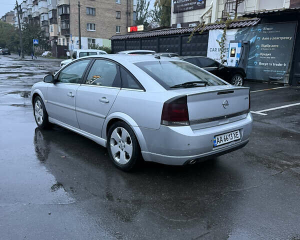 Серый Опель Вектра, объемом двигателя 2.17 л и пробегом 226 тыс. км за 5000 $, фото 2 на Automoto.ua