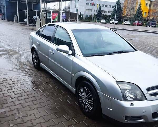 Серый Опель Вектра, объемом двигателя 1.9 л и пробегом 376 тыс. км за 4500 $, фото 2 на Automoto.ua