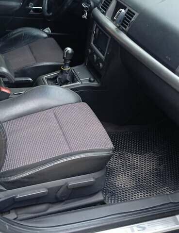 Серый Опель Вектра, объемом двигателя 2.2 л и пробегом 318 тыс. км за 4100 $, фото 4 на Automoto.ua