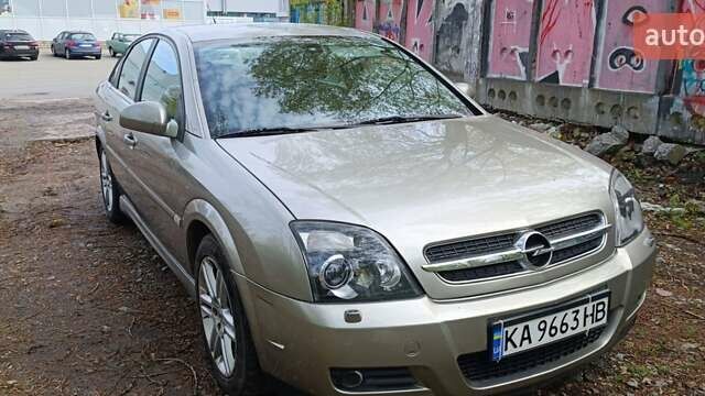 Серый Опель Вектра, объемом двигателя 2.2 л и пробегом 268 тыс. км за 5000 $, фото 1 на Automoto.ua