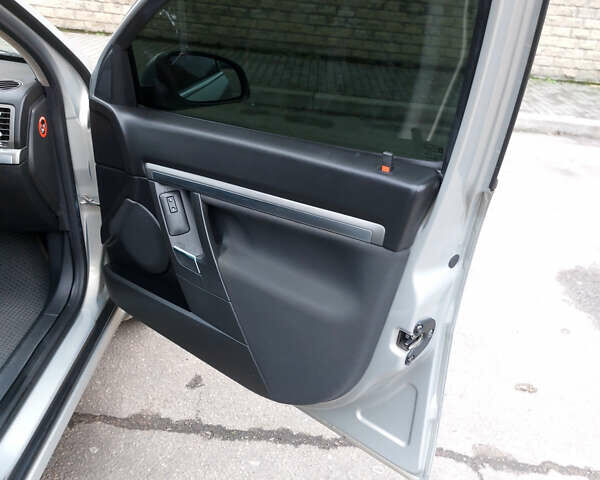 Сірий Опель Вектра, об'ємом двигуна 2.2 л та пробігом 196 тис. км за 6500 $, фото 18 на Automoto.ua