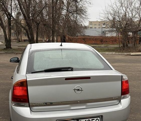 Серый Опель Вектра, объемом двигателя 2.2 л и пробегом 300 тыс. км за 2650 $, фото 5 на Automoto.ua