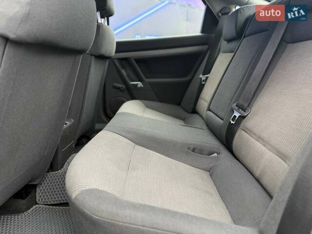 Серый Опель Вектра, объемом двигателя 1.91 л и пробегом 197 тыс. км за 4899 $, фото 8 на Automoto.ua