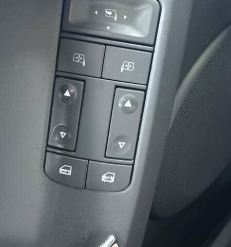 Серый Опель Вектра, объемом двигателя 1.8 л и пробегом 210 тыс. км за 5200 $, фото 36 на Automoto.ua