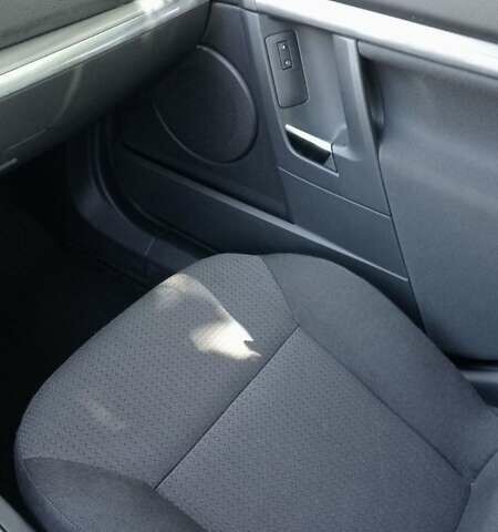 Серый Опель Вектра, объемом двигателя 1.8 л и пробегом 210 тыс. км за 5200 $, фото 20 на Automoto.ua