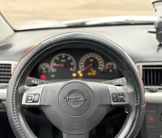 Серый Опель Вектра, объемом двигателя 2.2 л и пробегом 300 тыс. км за 2650 $, фото 13 на Automoto.ua