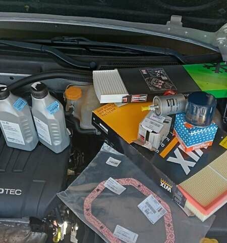 Серый Опель Вектра, объемом двигателя 1.8 л и пробегом 210 тыс. км за 5200 $, фото 61 на Automoto.ua