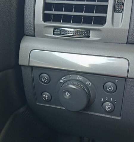 Серый Опель Вектра, объемом двигателя 1.8 л и пробегом 210 тыс. км за 5200 $, фото 35 на Automoto.ua